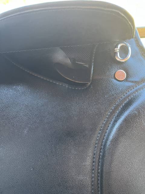 Selle de dressage Norton 