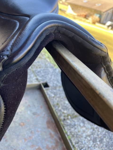 Selle de dressage Norton 