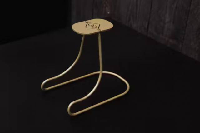 Support de casque en acier - kentucky - design compact