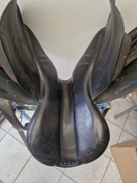 Selle mixte noire Forestier 17"