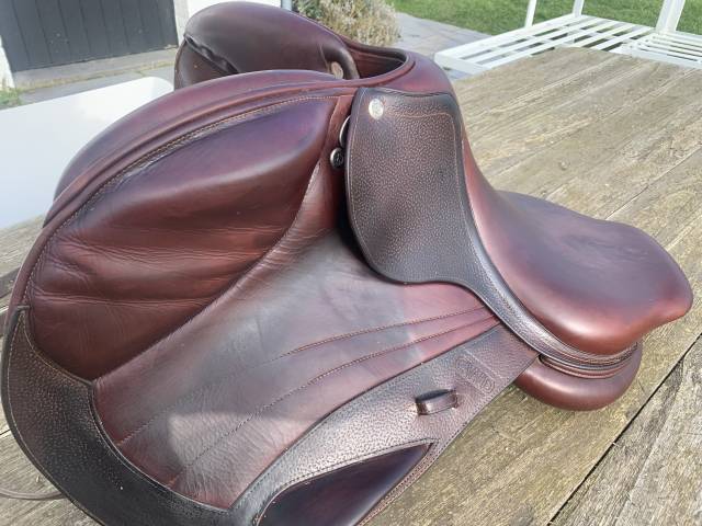 Selle CWD 17,5 pouces