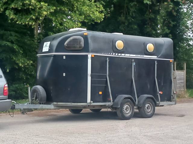 VAN 4 PLACES 