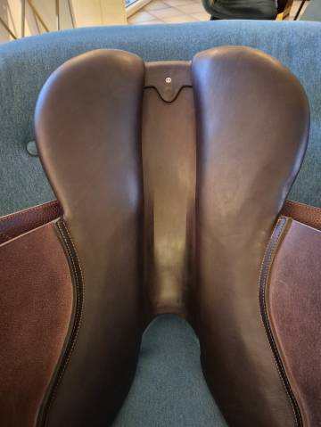 Selle CWD NEUVE 2023