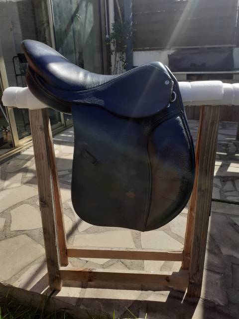 Selle équipée cuir fouganza 17"1/2 
