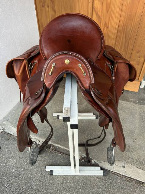 Selle TH Cuir modèle ARVERNE