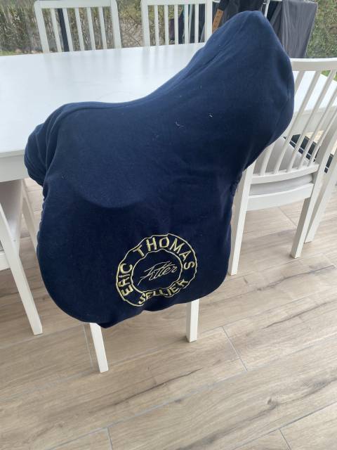 Selle cuir noire Eric Thomas 16,5 pouces 