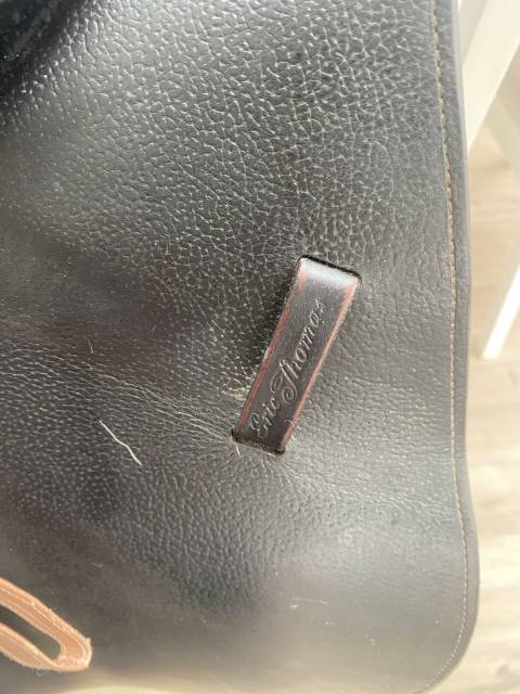 Selle cuir noire Eric Thomas 16,5 pouces 