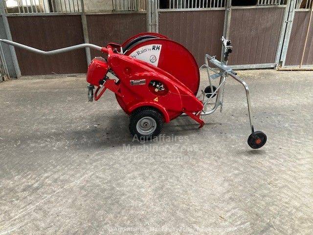 système d'arrosage mobile pour piste 