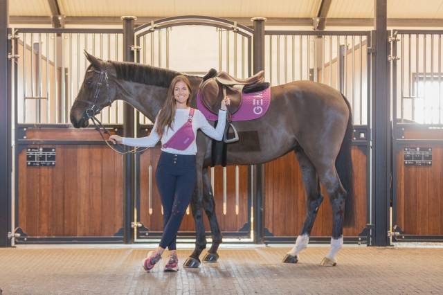 Tapis de selle TEN Framboise OBSTACLE - GEM