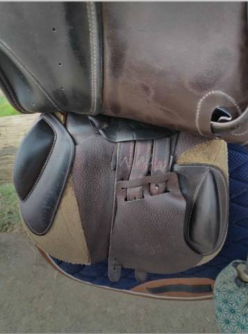 Selle d'obstacle Prestige, taille du siège 17'5