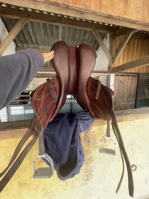 Selle Antares monoquartier 18 pouces