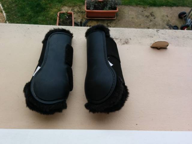 Ensemble guêtre + protège boulet moumoute noir neuf