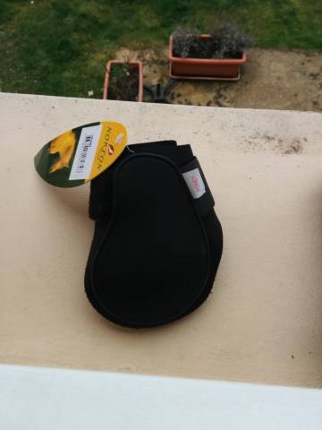 Ensemble guêtre + protège boulet moumoute noir neuf