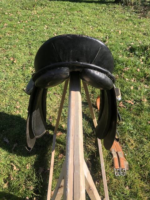 Selle dressage complète 