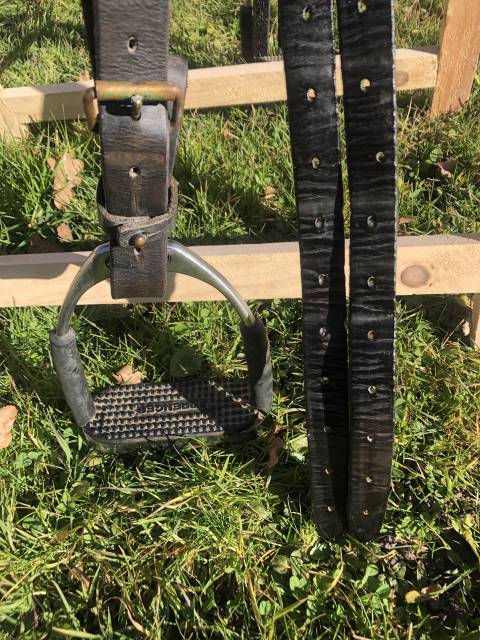 Selle de randonnée Trec Prestige 18’’ TH Cuir