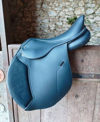 Selle Norton 17" Noire