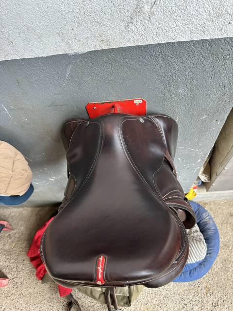 Selle Équipe Carbon