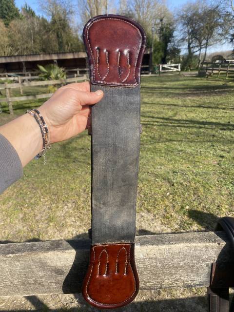 Selle dressage butet 17