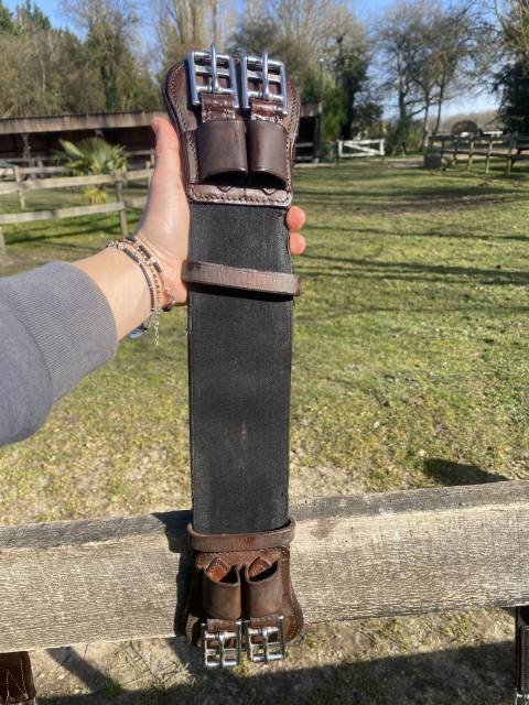 Selle dressage butet 17