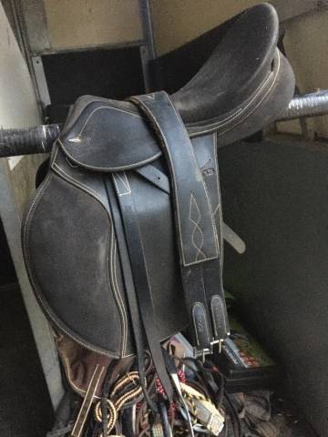 Selle Tekna 17" noire