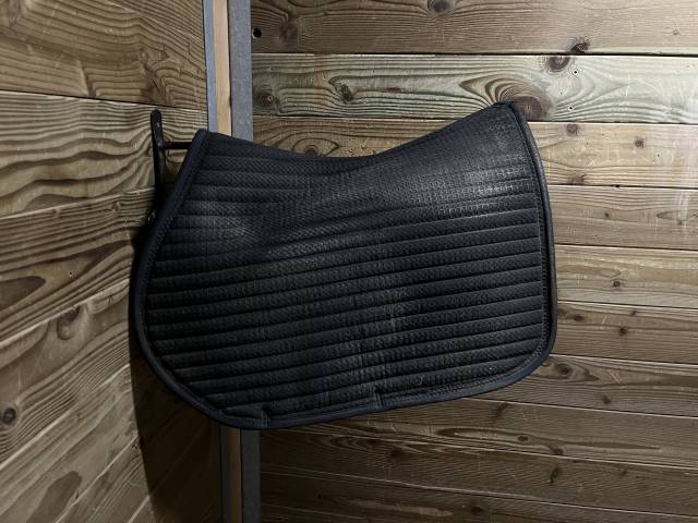 Tapis Kentucky noir Pearls 