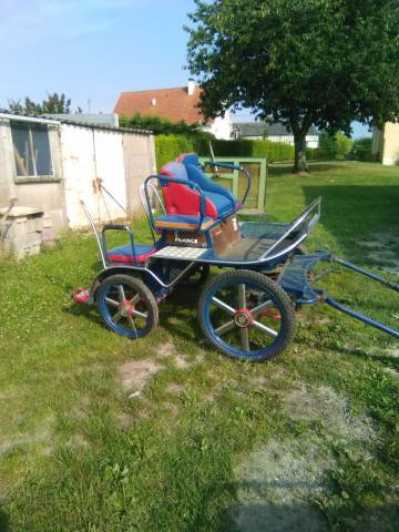 voiture d'attelage légère