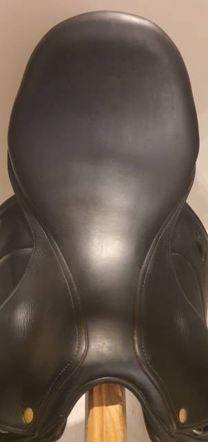 Belloir Saumur selle dressage monoquartier 17.5"