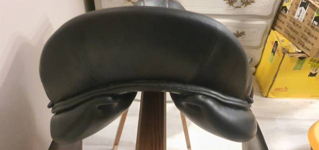 Belloir Saumur selle dressage monoquartier 17.5"