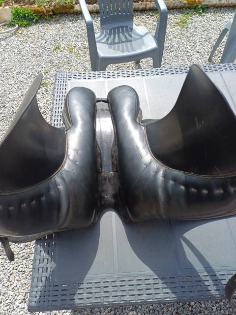 Selle dressage grand gilbert noir