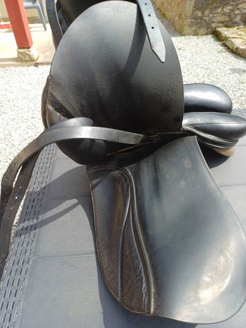 Selle dressage grand gilbert noir