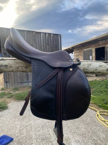 Selle Prestige modèle New Versailles doublé veau 2015