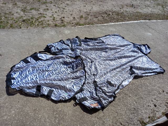 Couverture anti mouche poney