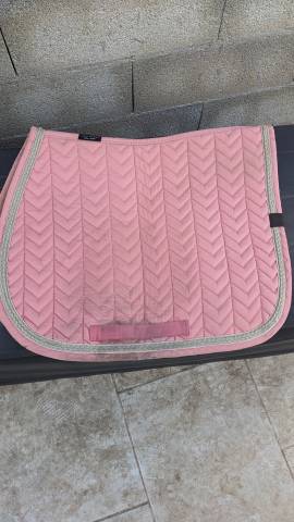 Tapis rose pâle équithème 