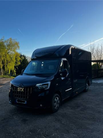 Renault Master STX