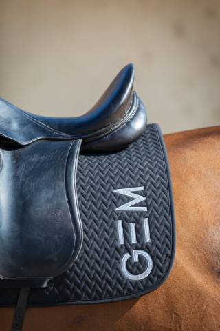 Tapis de selle TEN Noir argent DRESSAGE - GEM