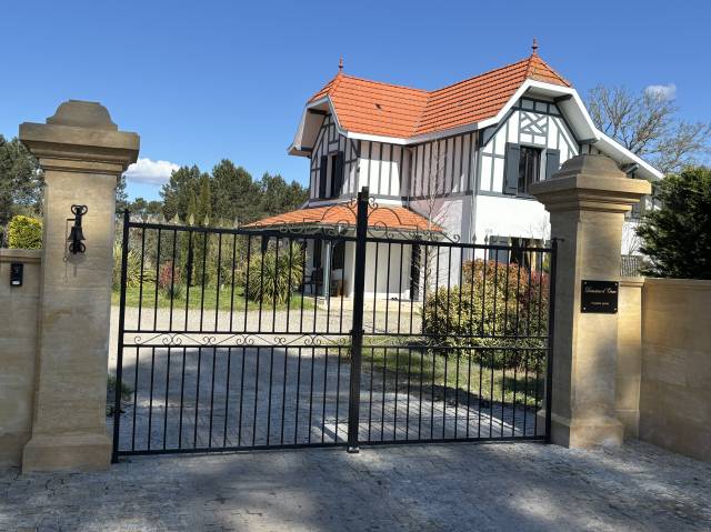 BASSIN D’ARCACHON PROPRIÉTÉ  Avec  18 HECTARES