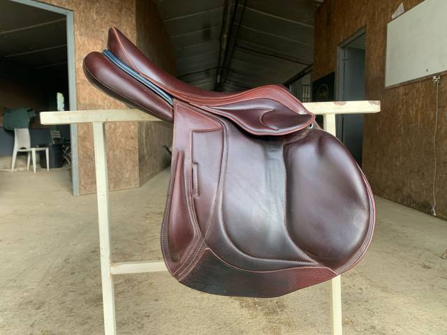 Selle devoucoux enara