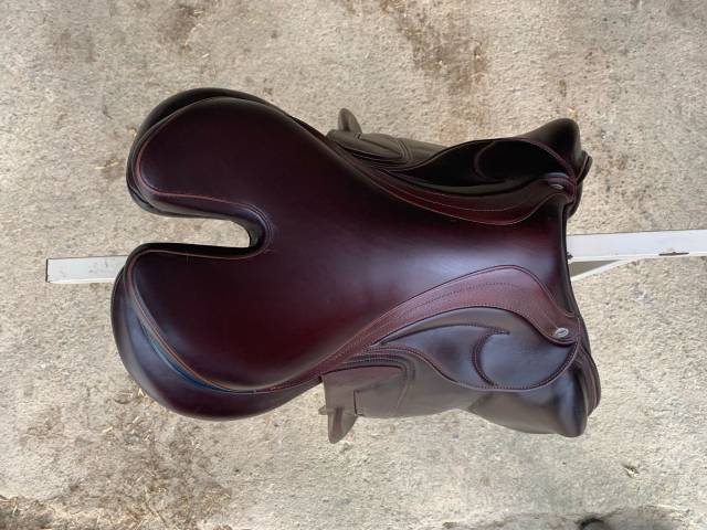 Selle devoucoux enara