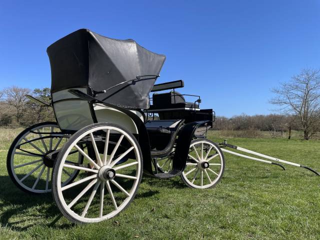 Calèche Victoria pour mariage