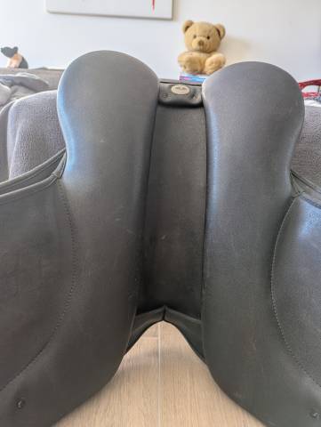 Wintec Isabell Werth cair 17"