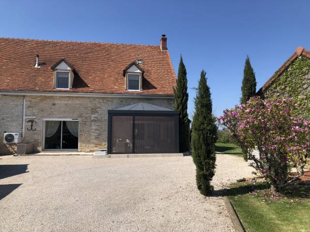 Ferme rénovée avec installations equest