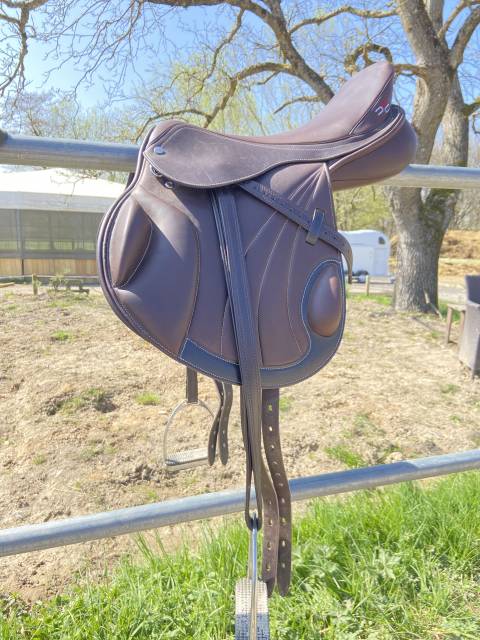 Selle PEI Deauville cross 17”