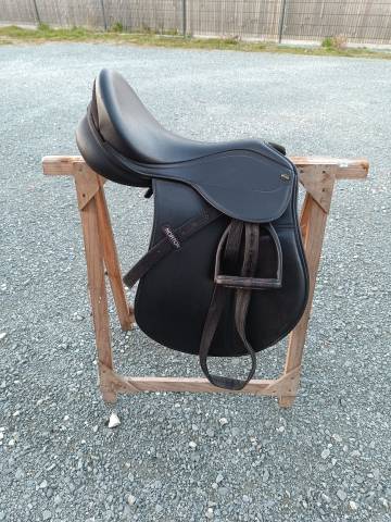 Selle synthétique Norton 