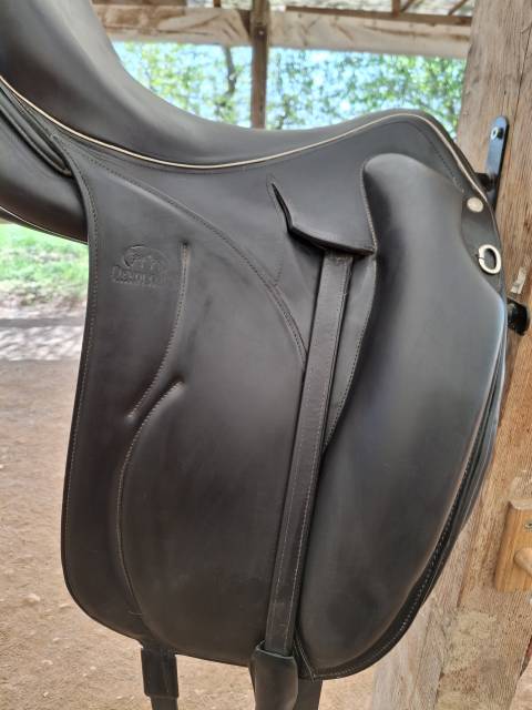 Selle dressage Devoucoux Mendia 17,5