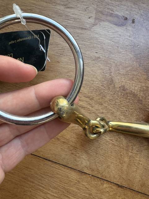 MORS SOLAX - 2 ANNEAUX VERBINDEND | NEUE SCHULE