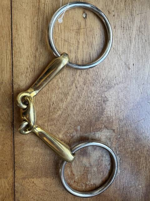 MORS SOLAX - 2 ANNEAUX VERBINDEND | NEUE SCHULE