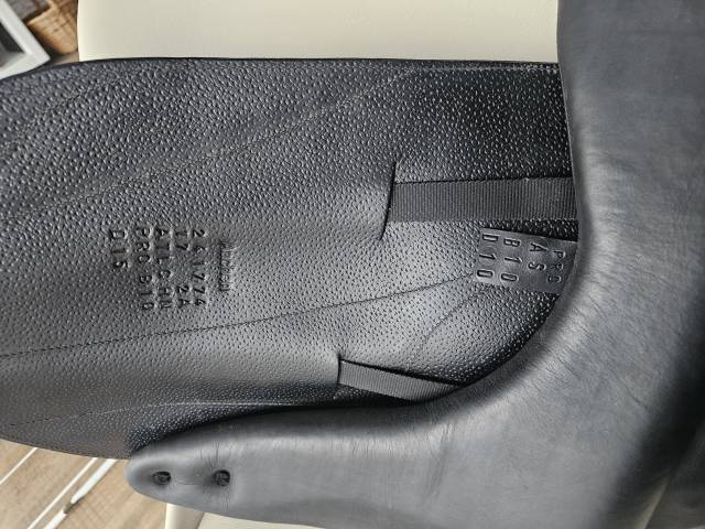 Selle DRESSAGE AACHEN  17 FORESTIER 