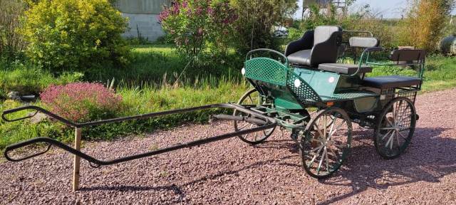 Voiture attelage 
