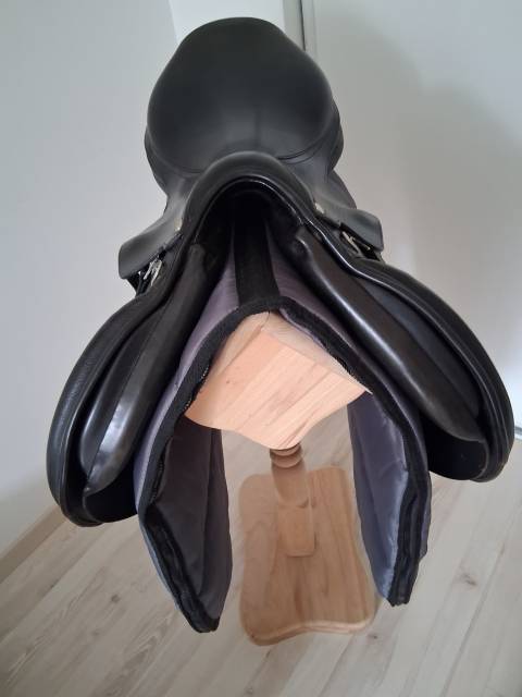 SELLE CUIR MIXTE FORESTIER "NOIR" TAILLE 18.5 POUCES - 