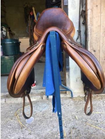 Selle Devoucoux modèle Biarritz  Taille 18 pouces